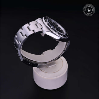 Rolex Certified Pre-Owned Watch Oyster Perpetual Submariner