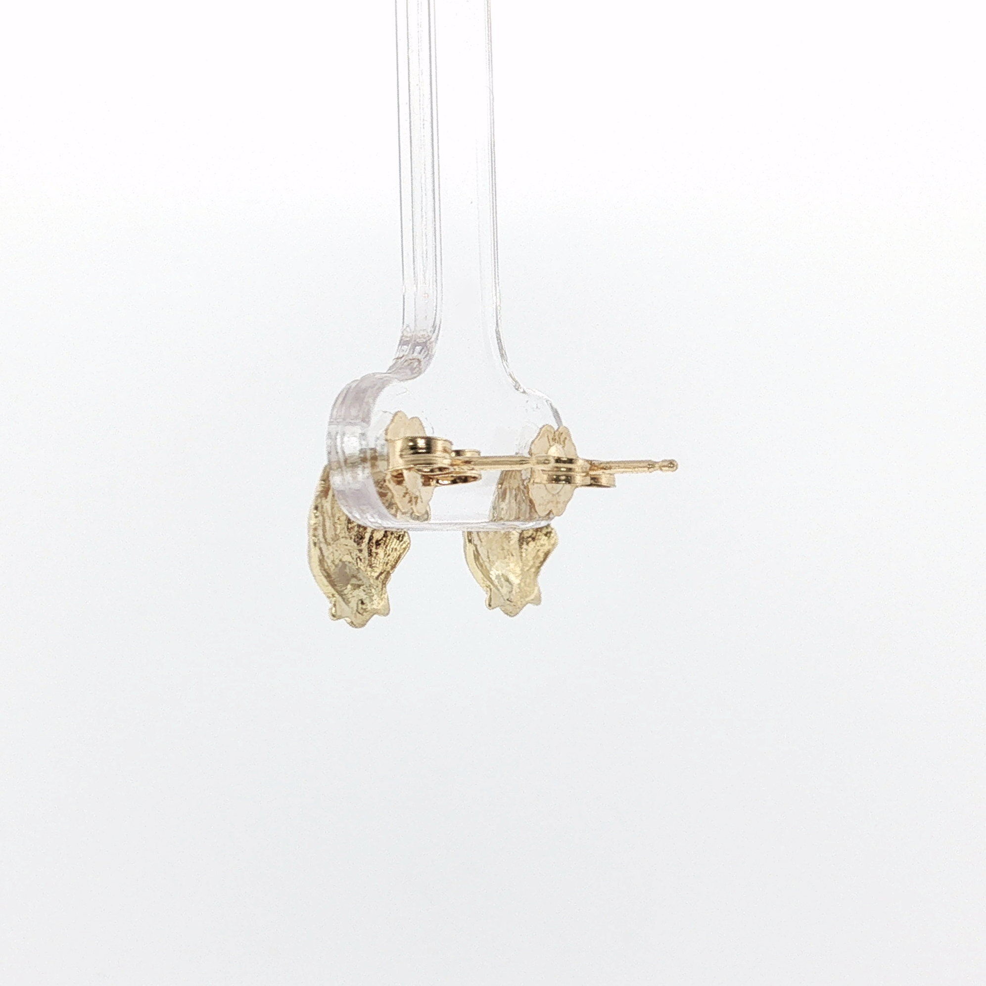 Springer's Stud Earrings Page Estate Collection 14K Yellow Gold Scallop Shell Stud Earrings