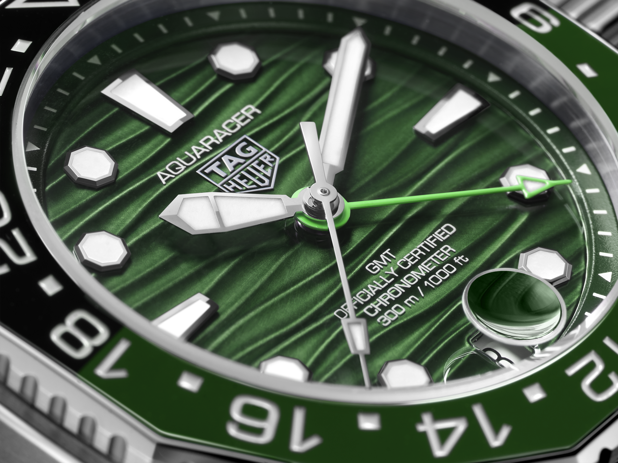 TAG Heuer Watch TAG Heuer Aquaracer Professional 300 GMT, Green Dial, 42mm (WBP5115.BA0013)