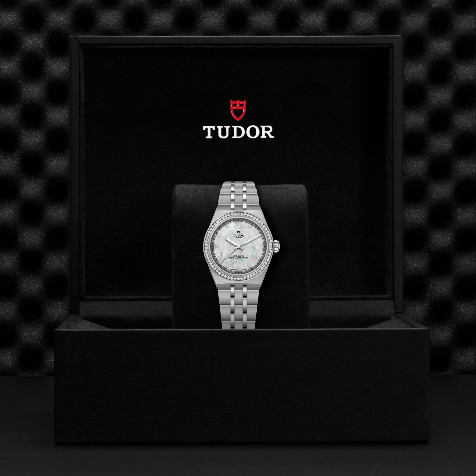 TUDOR Watch TUDOR 30mm TUDOR Royal Mother of Pearl Dial, Stainless Steel Bracelet (M2830A1S0-0001)