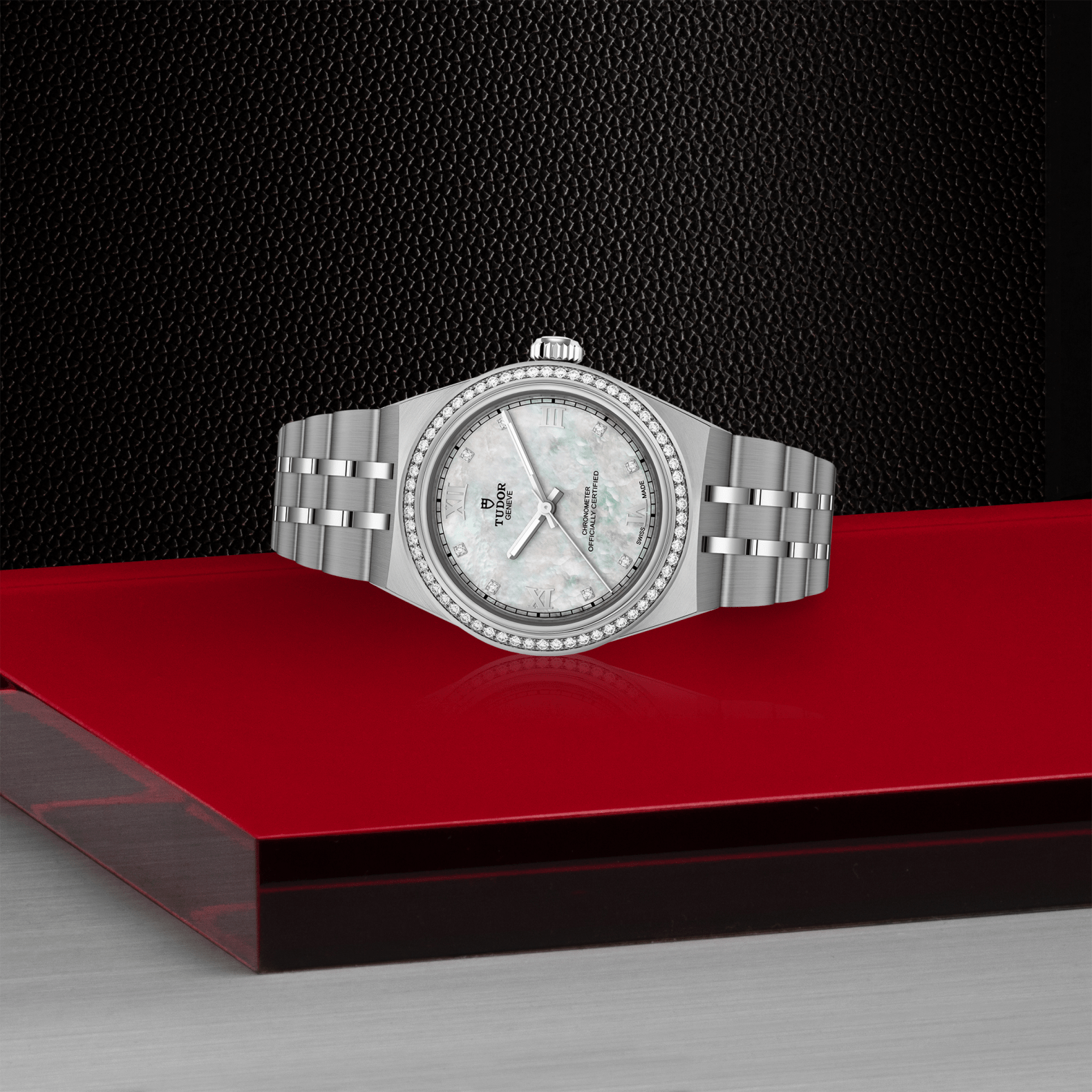 TUDOR Watch TUDOR 30mm TUDOR Royal Mother of Pearl Dial, Stainless Steel Bracelet (M2830A1S0-0001)