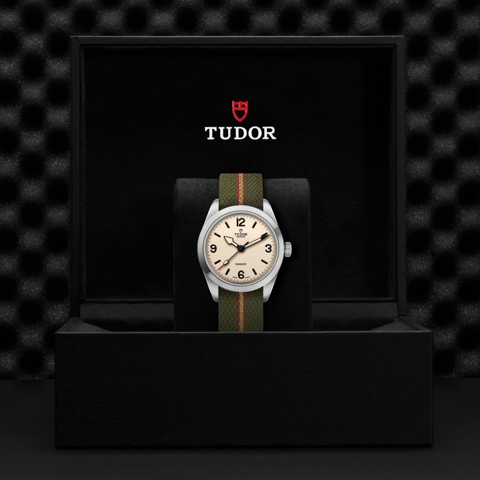 TUDOR Watch TUDOR Ranger, Beige Dial, Fabric Strap (M79950-0011)