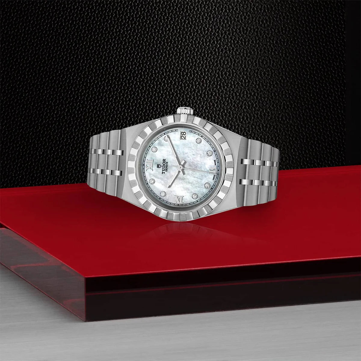TUDOR Watch TUDOR Royal, 34mm Gem-Set White Mother-of-Pearl Dial, Stainless Steel Bracelet (M28400-0005)